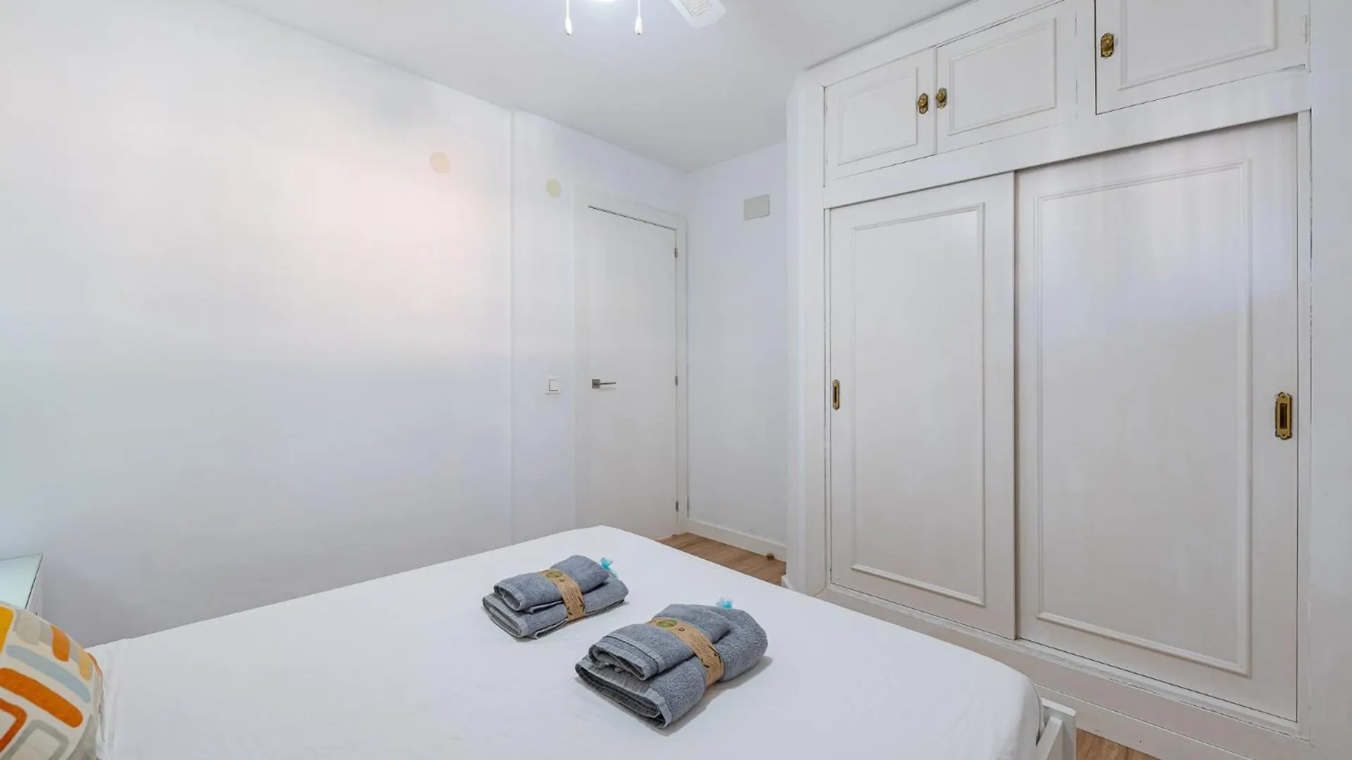 797 Holiday Rentals - Moderno Piso En Primera Linea De Playa Torremolinos