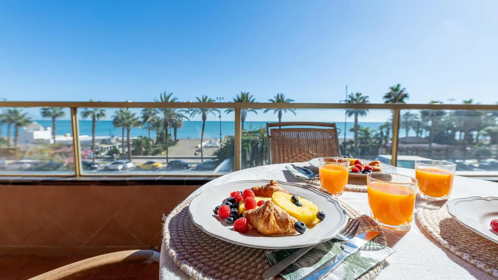 797 Holiday Rentals - Moderno Piso En Primera Linea De Playa Torremolinos 0*,  Spain